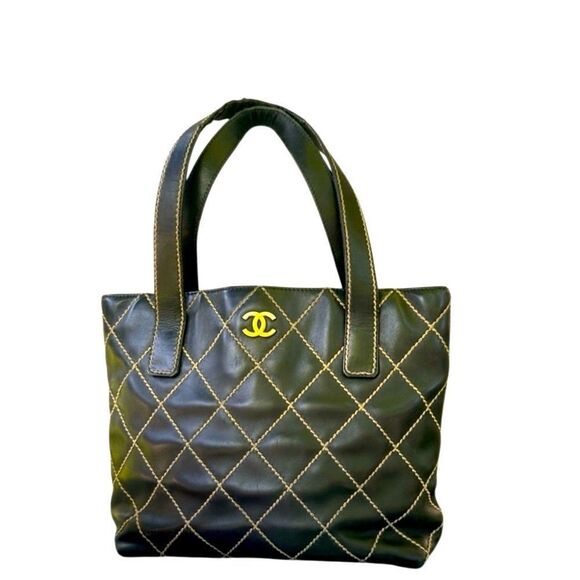 Chanel Black Quilted Tote Bag - Picture 8 of 16